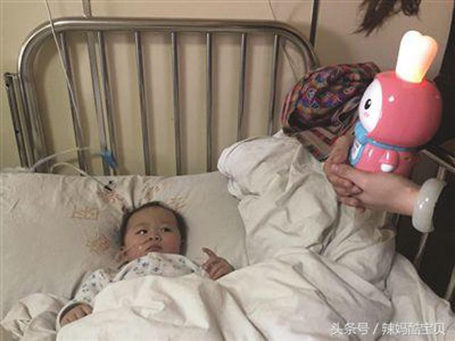 Mẹ mắc sai lầm khi nấu nướng khiến con 3 tuổi bị sỏi mật, đừng chăm con như vậy!