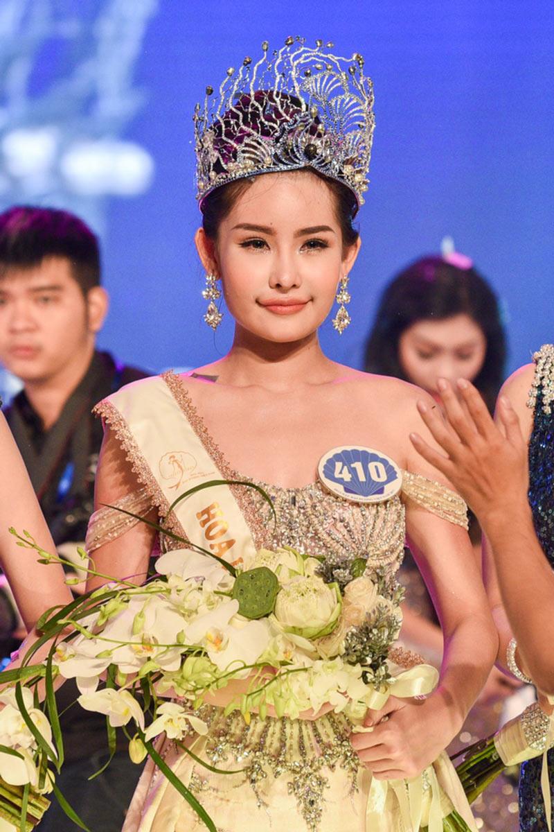 Xuất sắc vượt qua 32 thí sinh khác, tối 28/10/2017, Lê Âu Ngân Anh đã chính thức đăng quang ngôi vị Hoa hậu Đại dương Việt Nam 2017.
