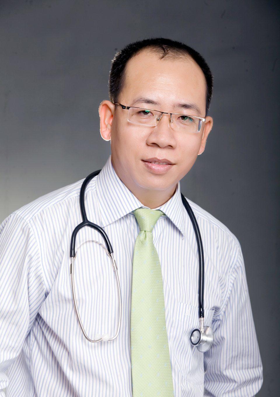 bac si nhi chi cach nhan biet cac trieu chung sot phat ban o tre - 2