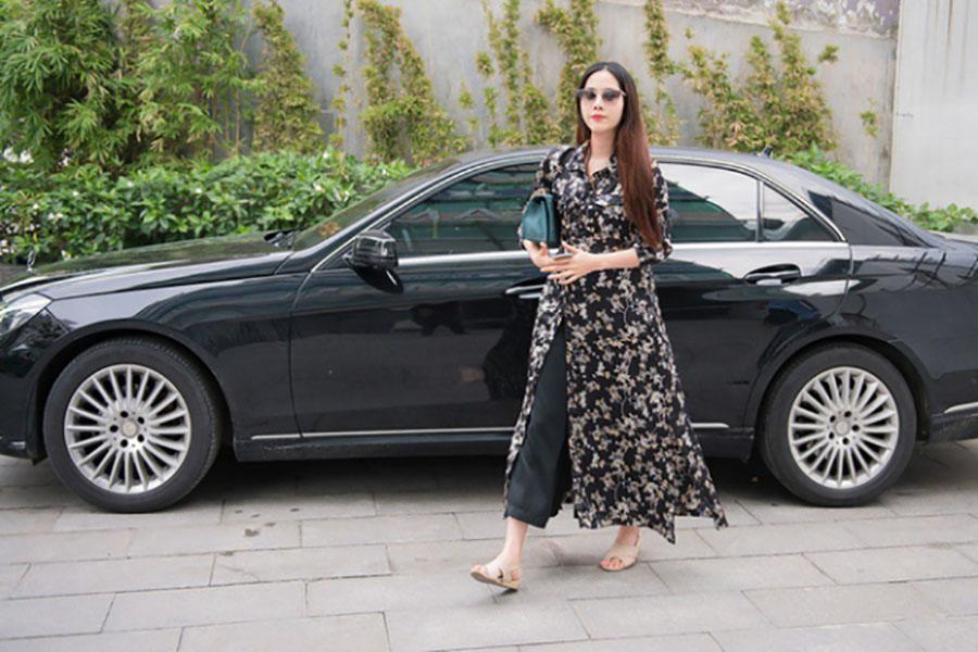 o tuoi 22, hoa hau ky duyen lam duoc dieu khien nhieu sao lon hon phai ne phuc - 8