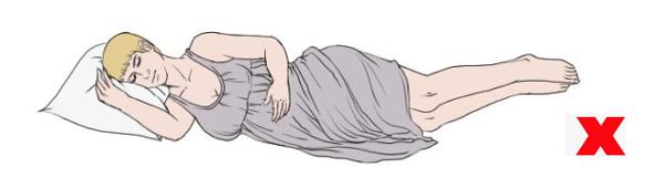 thai nhi 8 thang nghet tho, ba bau dau xot khi bac si noi do loi cua me khi ngu - 4