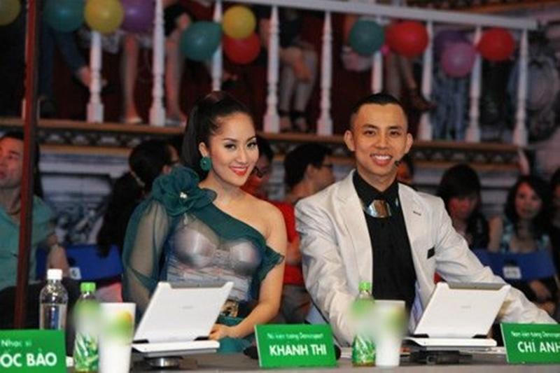 Chí Anh và Khánh Thi quen biết nhau từ khi mới tham gia bộ môn nghệ thuật dancesport, khi đó hai người vẫn còn ở độ tuổi đôi mươi đầy nhiệt huyết.
