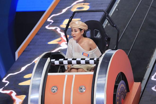 cau be 4 tuoi co nu cuoi tuoi nhu hoa lam nen ky tich moi tai nhanh nhu chop nhi - 7