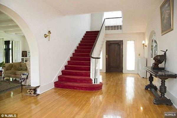 tranh nhau mua can nha gia 230 nghin, nhung nghe xong dieu nay tat ca dong loat bo chay - 5