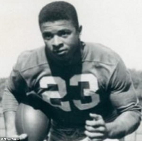 tranh nhau mua can nha gia 230 nghin, nhung nghe xong dieu nay tat ca dong loat bo chay - 7