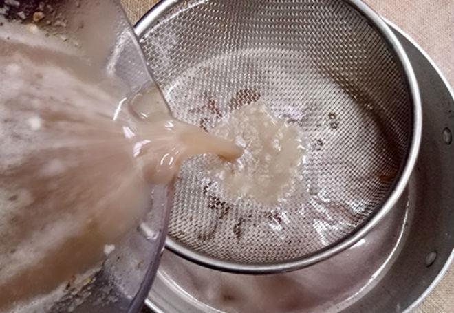 chi can them mot nguyen lieu nay, khi nau rieu cua se dong lai thanh mieng cuc hap dan - 1