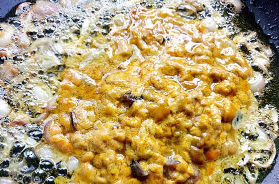 chi can them mot nguyen lieu nay, khi nau rieu cua se dong lai thanh mieng cuc hap dan - 2