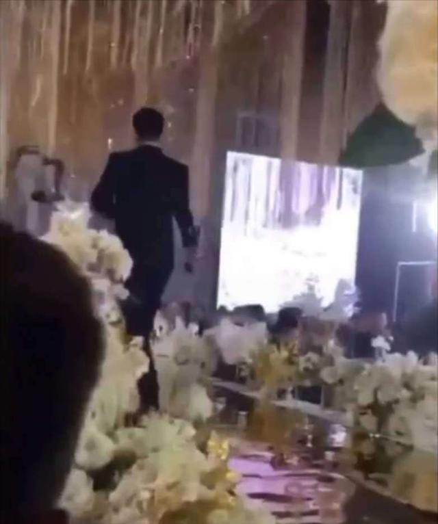 co dau "tro nhu tuong" khi chu re quy tang hoa cuoi, nguyen nhan khien ai cung sung so - 3