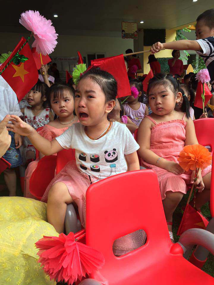 con noi “me! con khong muon di hoc”, cau dap cua me rat quan trong, hay hoc ba me nay! - 1