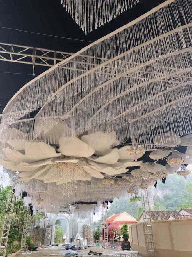 dam cuoi “sieu khung” tai cao bang, chi rieng tien rap da ngon toi 2,5 ty dong - 1