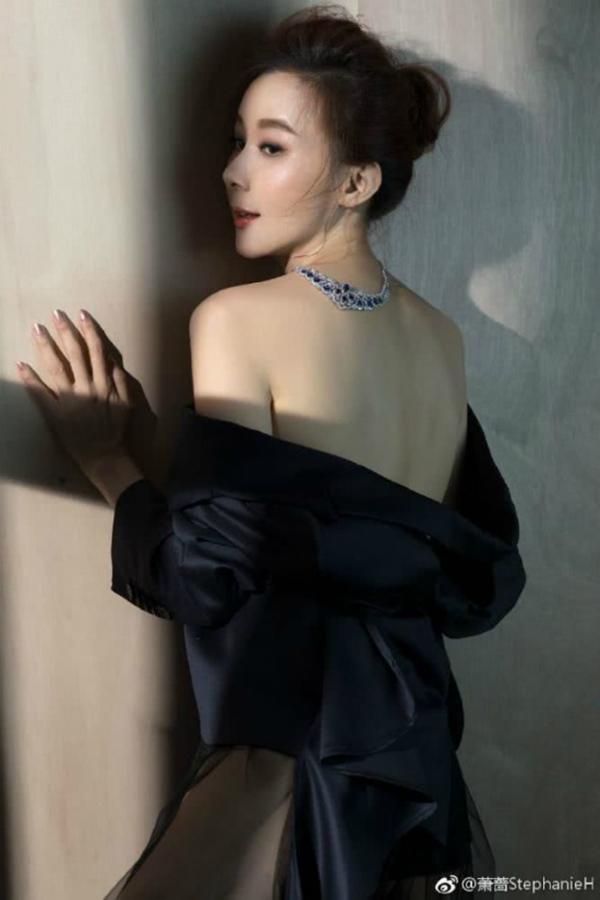 dung tin vao anh tren mang, hay nhin anh ngoai doi thuc cua "de nhat my nhan xu dai" - 3