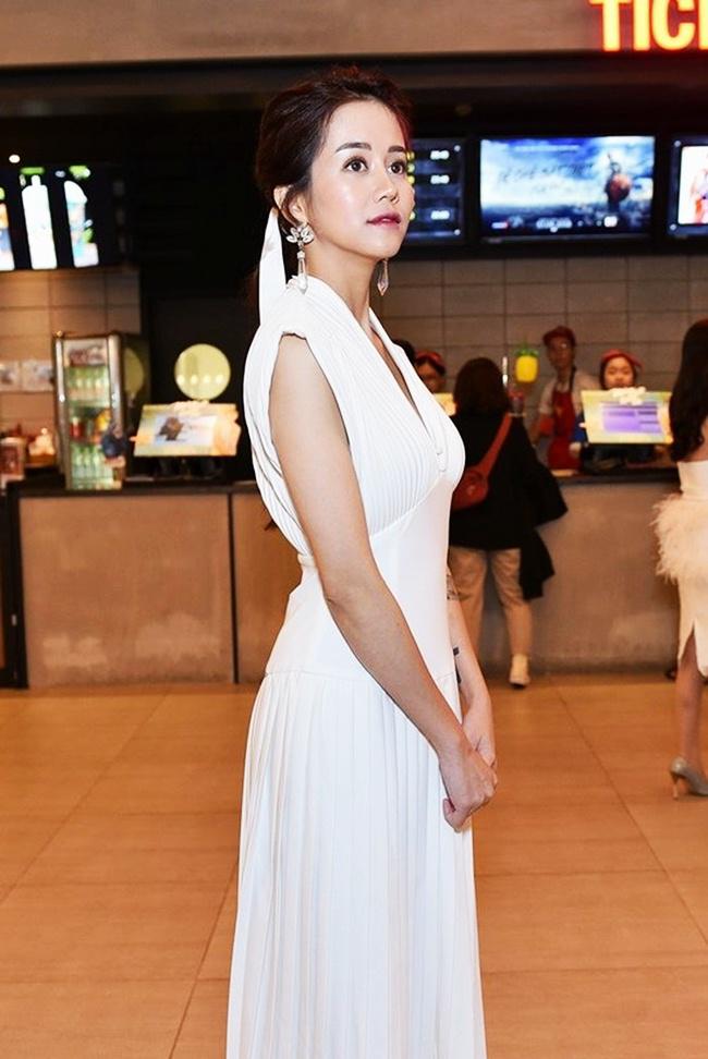 cat phuong khoc vi scandal an nguy - kieu minh tuan da la gi, nhin vo chong huynh dong kia! - 1