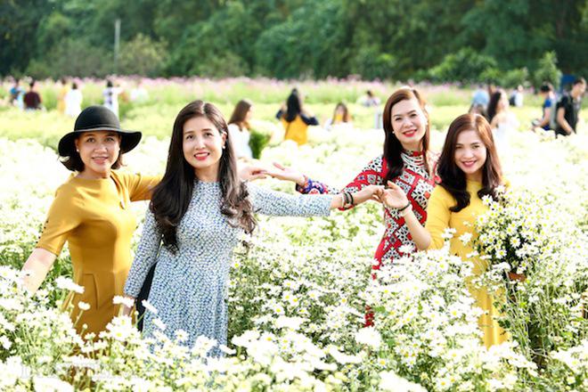 phia sau nhung buc anh cuc hoa mi dep la... ca dan "ban tia" co tam - 7