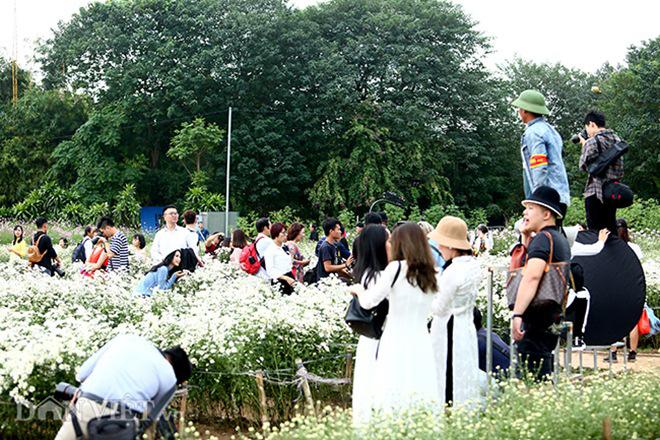 phia sau nhung buc anh cuc hoa mi dep la... ca dan "ban tia" co tam - 16