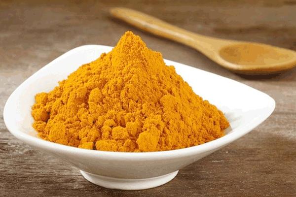 Trắng đến mức nhìn như bạch tạng, đây là mốt mới của gái Thái ngày nay? - 6