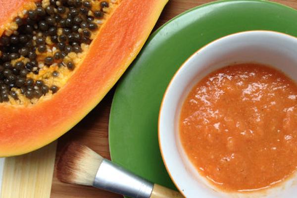 Trắng đến mức nhìn như bạch tạng, đây là mốt mới của gái Thái ngày nay? - 4