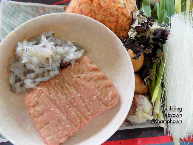 Thử tài làm nem rán giòn rụm, vàng ươm ăn chấm nước chua ngọt ngon tuyệt tác - 1