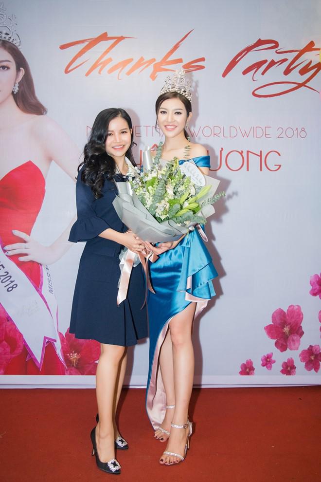 Bùi Lý Thiên Hương thay 3 bộ váy trong tiệc cảm ơn sau khi trở thành Hoa hậu - 5