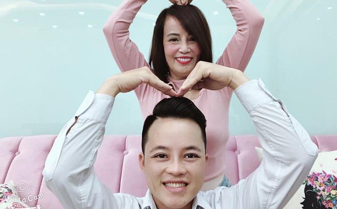 Bất lực với dân mạng, cô dâu 62 tuổi lần đầu nhắc đến người chồng cũ đã mất 8 năm - 1