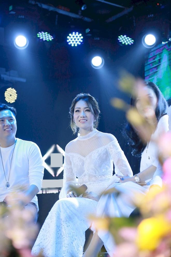 amp;#34;Bi Rain phiên bản Việtamp;#34; cởi trần hôn gái xinh trong amp;#34;Nụ hôn dưới mưaamp;#34; - 9