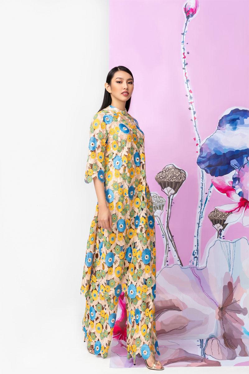 Hậu Miss International, Thuỳ Tiên :chơi lớnamp;#34; với áo dài ren phối cùng... boots - 7