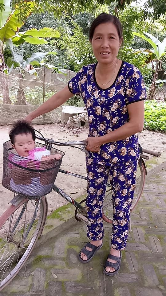 Mẹ Hà Tĩnh khoe ảnh cho con bú gây bão, mách uống thứ này, sữa về “không mang nổi ngực” - 5