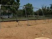 Tin tức - Bé trai bị đẩy trên xích đu 40 tiếng đến chết và nỗi ám ảnh cả đời của người mẹ