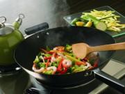 Sức khỏe - Chị em phải biết: Nếu bỏ qua 7 chi tiết này khi nấu nướng, ung thư sẽ tìm đến ngay