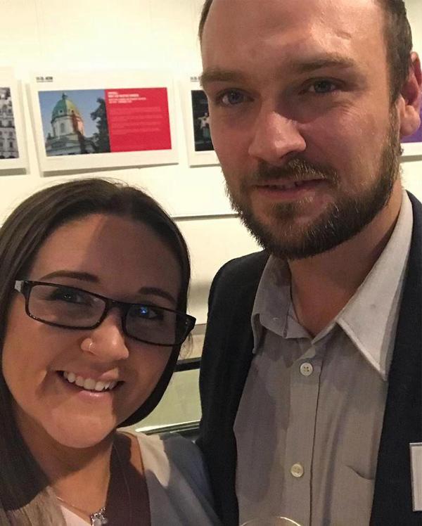 Tìm con suốt 4 năm, mẹ bầu mang thai đôi đến tuần 24 thì xảy ra điều bất ngờ - 1