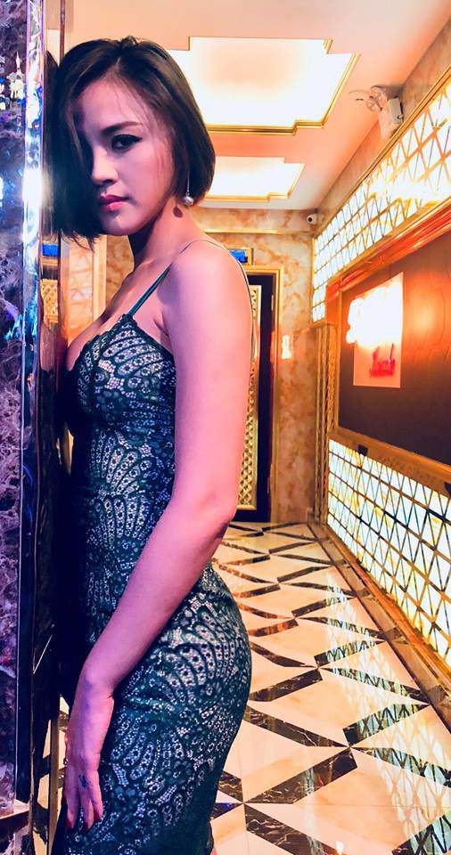 Đây là amp;#34;gái ngànhamp;#34; tích cực khoe vòng 1 nhất Vbiz: khoe từ phim ra ngoài đời! - 6