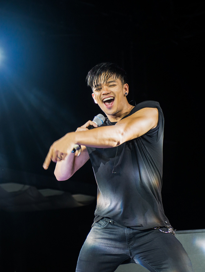 Trọng Hiếu bùng nổ trong đêm Ladies Night tại SKYXX dành cho các quý cô - 1