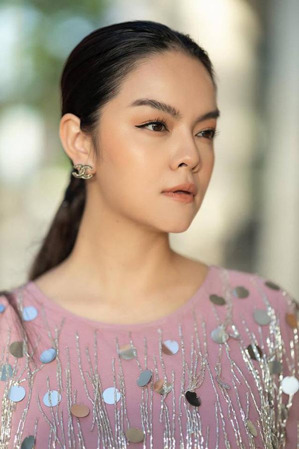 tuong dua ma that: nhung my nhan nay con chang biet den tia tot long may, li do la boi... - 2