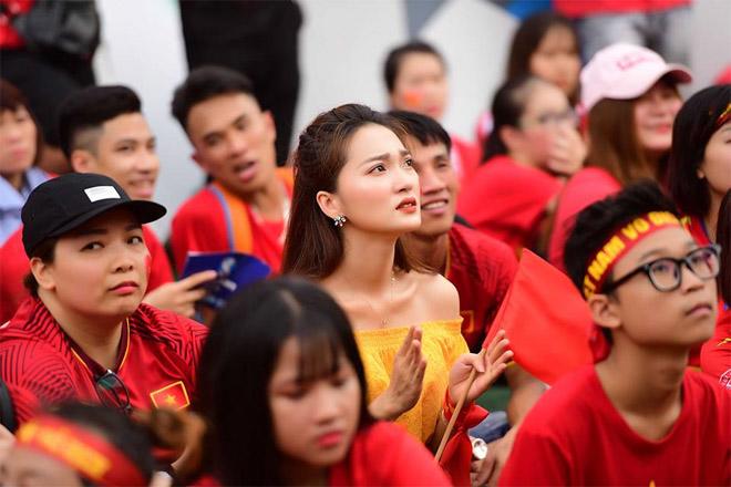 Thì ra Phan Văn Đức còn có amp;#34;chuyện tình đồn thổiamp;#34; với nàng Ngọc Nữ Kinh Bắc sành điệu này! - 2