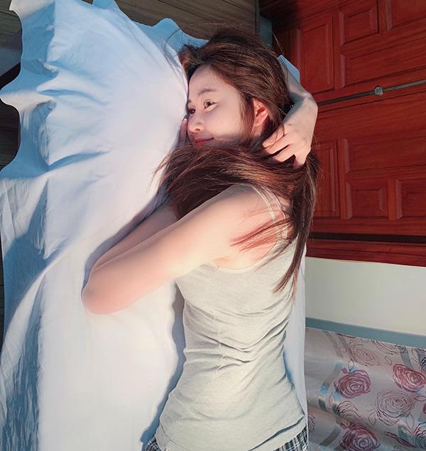 Ê chề vì body phát tướng, Nam Em vội tìm lại vóc dáng thon gọn trong vỏn vẹn 2 tháng - 5