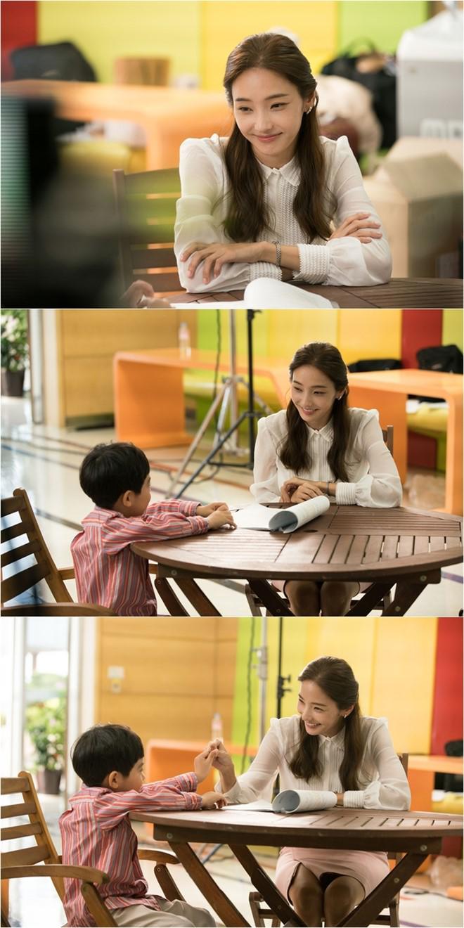 Lý do gì Han Chae Young chọn cách có thai với người chồng đã ly dị trong phim mới? - 2