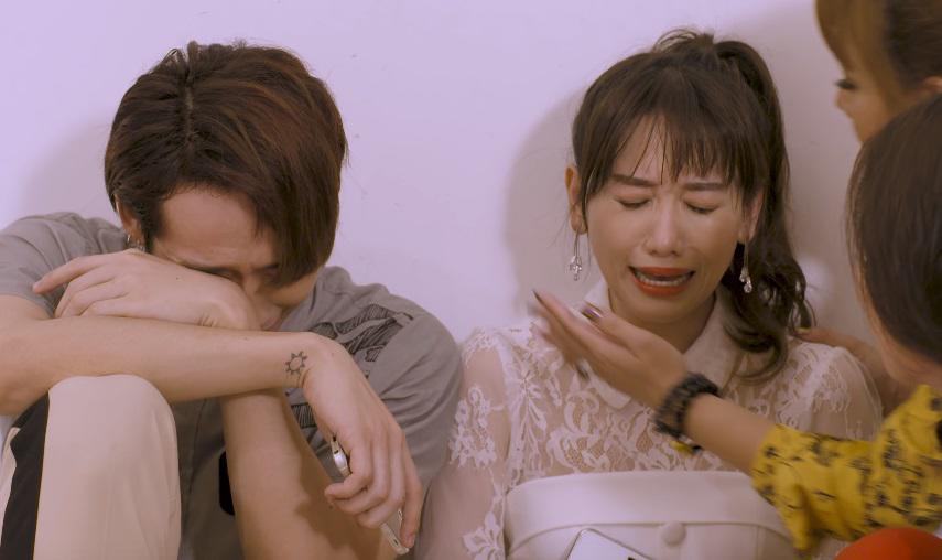 Sau cởi áo ngực, Hari Won lại gây amp;#34;choángamp;#34; với hình ảnh say xỉn, trốn nợ - 3