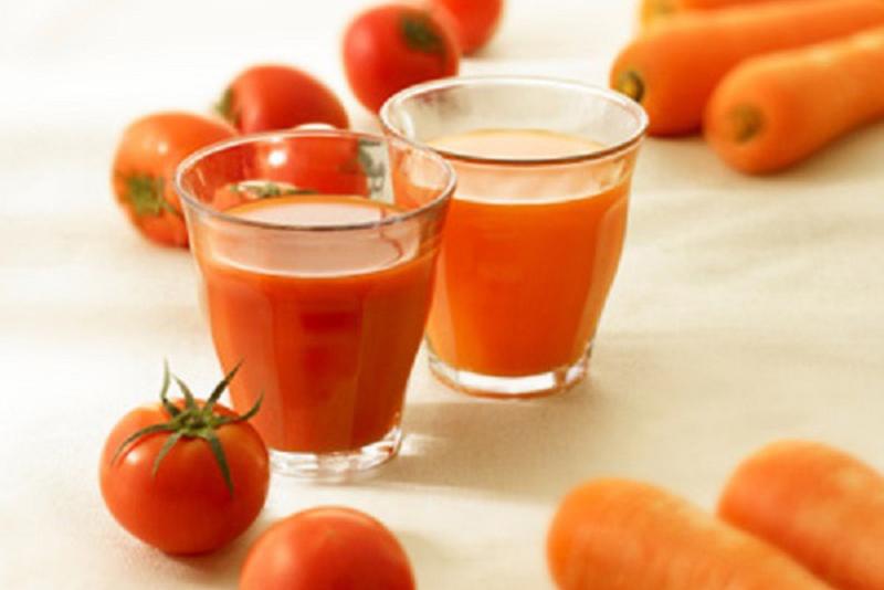 Một số món hầm, xào nhiều người hay cho chung cà chua, cà rốt nhưng hai loại củ quả này kết hợp với nhau lại không tốt cho sức khỏe. 
