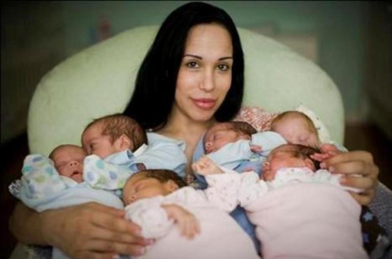 Năm 2009, cả thế giới "chấn động" với ca sinh cùng lúc 8 con của bà mẹ Nadya Suleman (hiện nay 43 tuổi, sống tại California, Mỹ). 
