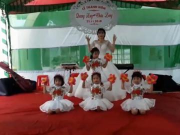 Cô giáo mầm non khoe clip đám cưới, dân tình nghĩ đang... hội diễn văn nghệ