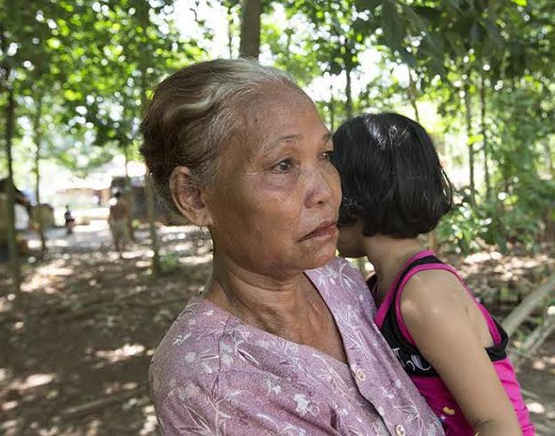 Ngay sau đó, họ đã tìm đến nhà vợ chồng người dân tộc để tìm hiểu.
