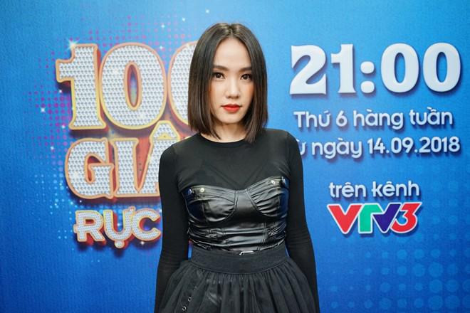 ba xa tran thanh khoe da trang su, khien dong nghiep nam phai ha hoc mom ngan ngo - 10