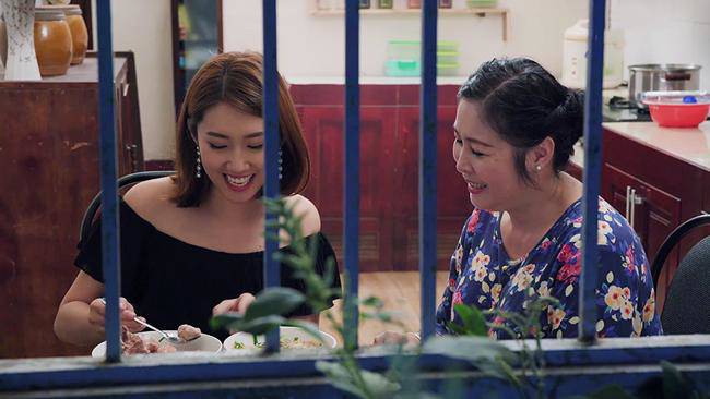 ban nha vi chieu con tren phim nhung ngoai doi, hong van day con gioi khien thuy nga phai khen - 1