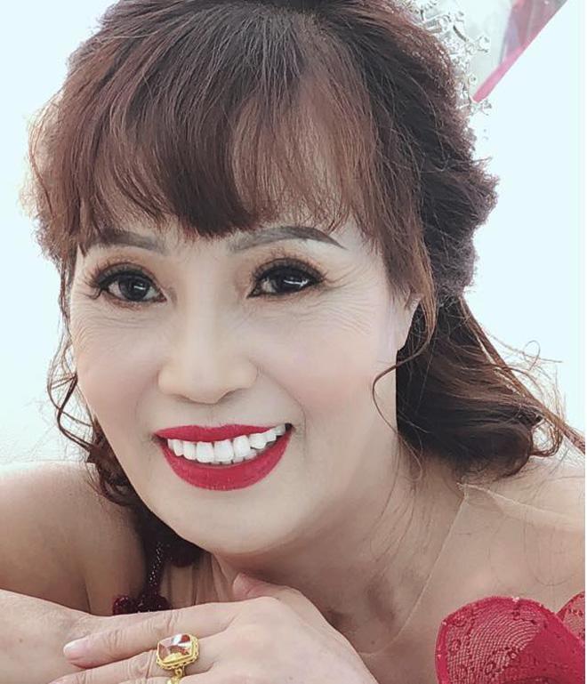 Đi trăng mật dịp bão, cô dâu 62 bất đắc dĩ thành “công chúa” kỉ niệm 3 tháng cưới nhau - 3