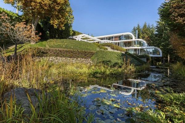 lạ dòi can nhà 300 tỷ nhu... dòng thác tuon chảy - 2