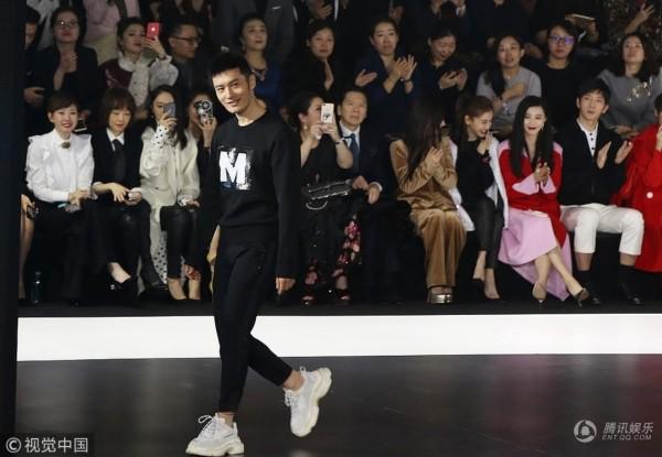 dang anh dap tan tin ly hon nhung diem bat thuong trong anh huynh hieu minh moi gay chu y - 4