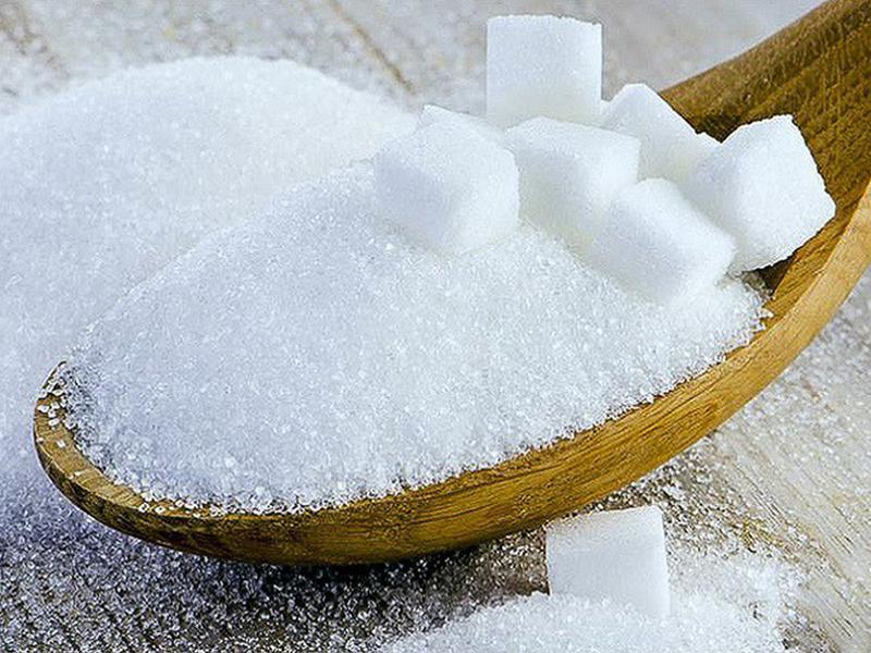 Tất cả các tế bào, kể cả tế bào ung thư, đều phụ thuộc vào lượng đường trong máu (glucose) cho năng lượng. Nhưng cho thêm đường vào các tế bào ung thư không làm tăng tốc độ phát triển của chúng. 
