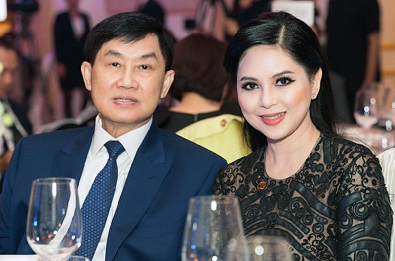 Nữ doanh nhân Lê Hồng Thủy Tiên là vợ sau của doanh nhân Johnathan Hạnh Nguyễn.
