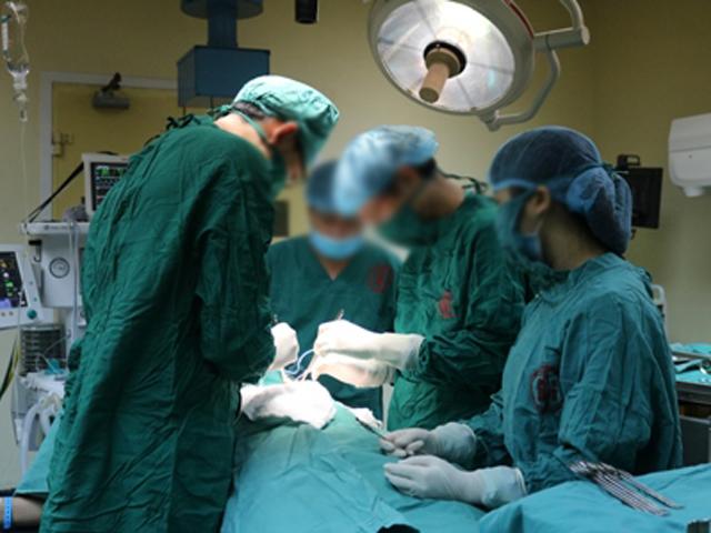 Suýt thiệt mạng sau cơn đau họng 10 phút, chàng trai cảnh báo 4 điều đừng một ai quên