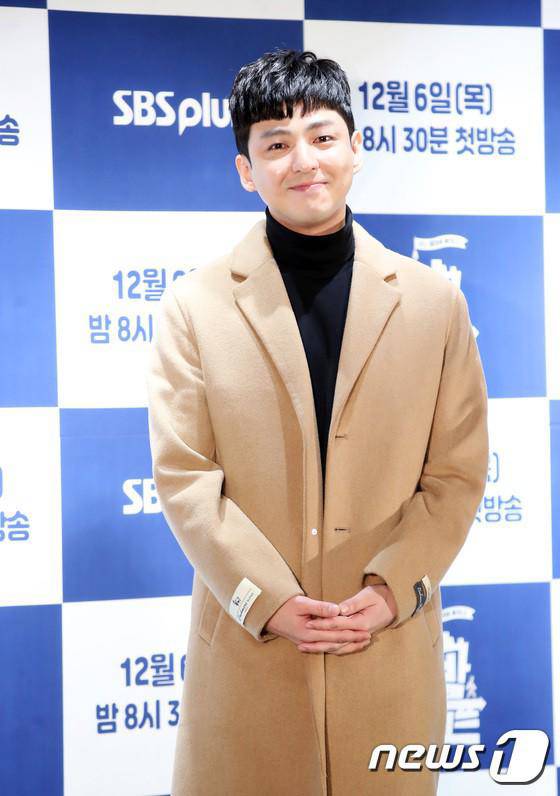 ngoi sao 24/7: truong ba chi sinh con thu 3, ca chau a to mo "ai la bo dua tre?" - 6