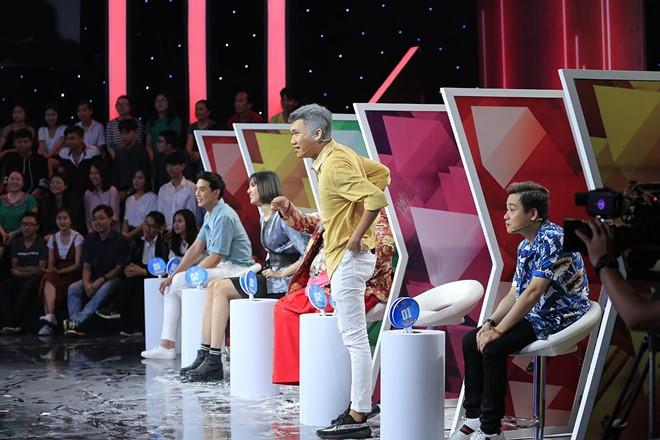 truong giang soc truoc "cap doi dua lech moi": nguoi mau cao keu va chang dien vien hai chan ngan - 11